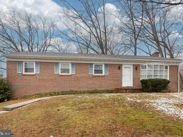 205 Blackwood Dr, Reading, PA 19606