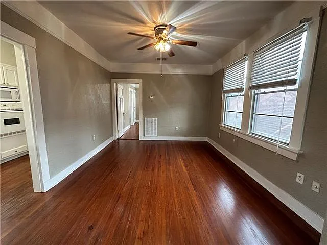 358 Lowerline St — Photo 8