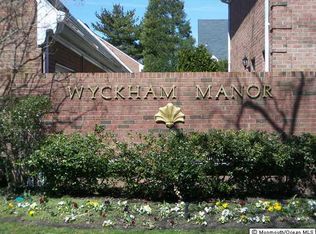 4 Wyckham Rd, Spring Lake, NJ 07762