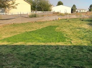 3342 Hanson Loop, Burbank, WA 99323