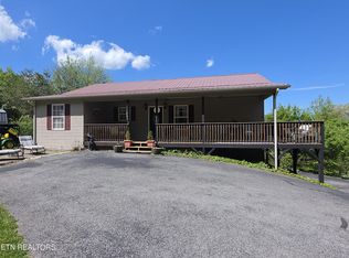 110 Falcon Crest Dr, Harrogate, TN 37752