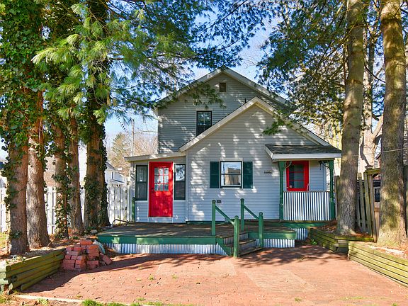 4th image of 37 N Lincoln Ave
