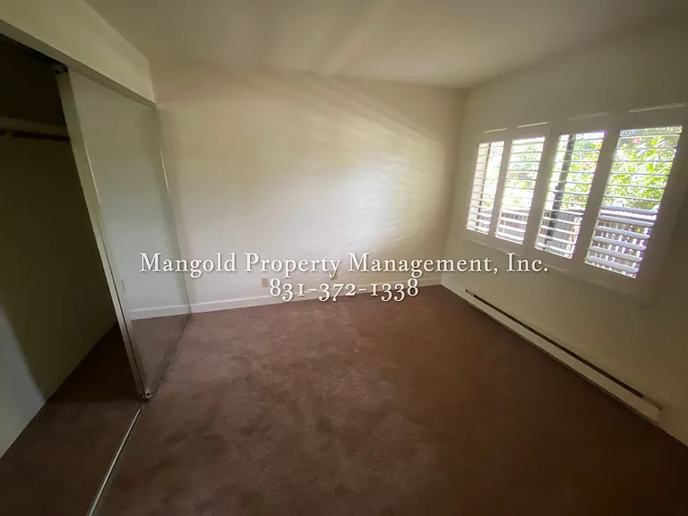 Huckleberry Hill Apartments — Photo 5