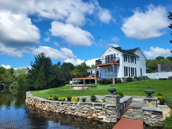 61 Race St, Union Twp., NJ 08867