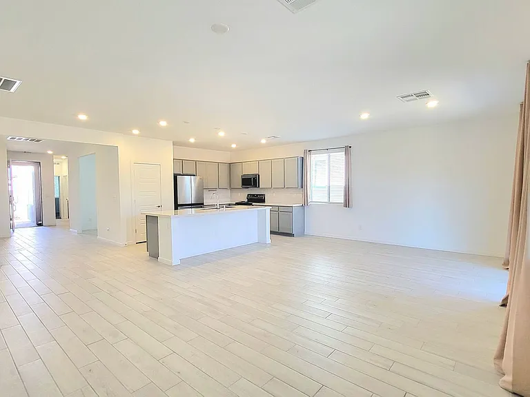 5991 E Trevano Ave — Photo 20