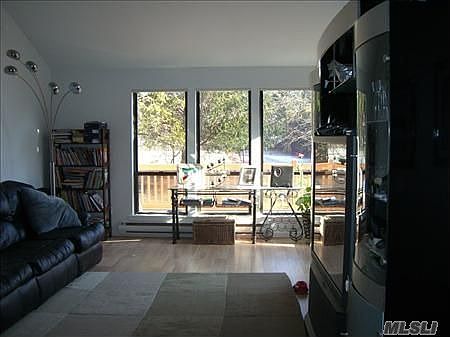 Living Room w/Hw floors