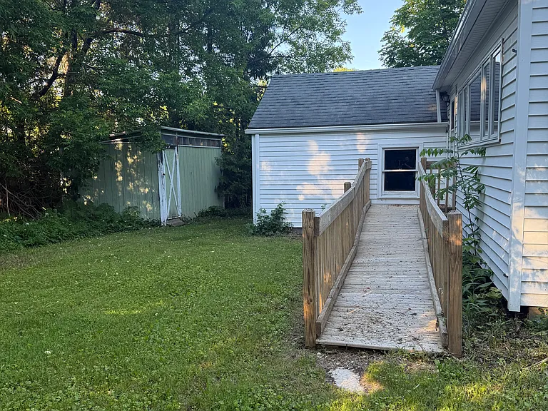 12 Sherrill Ln — Photo 4