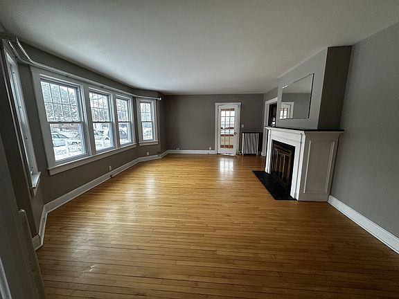 3rd image of 436 Maple Street