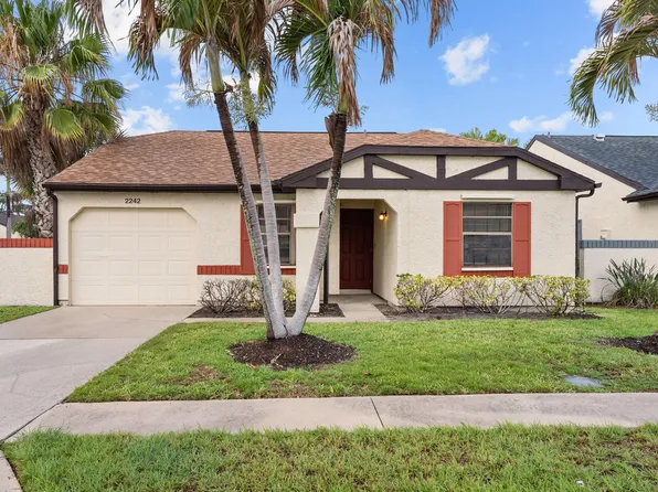 2242 SE Breckenridge Circle, Port St Lucie, FL 34952