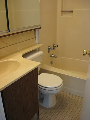 Rented by City Connections Realty | media 9