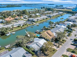 1934 Robalo Dr, Vero Beach, FL 32960