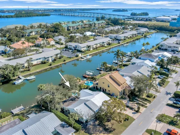 1934 Robalo Dr, Vero Beach, FL 32960