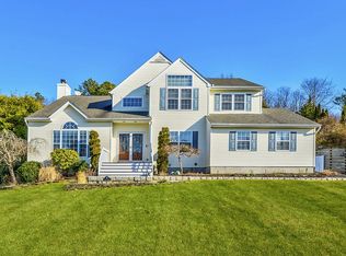 23 Bailey Ln, Manorville, NY 11949