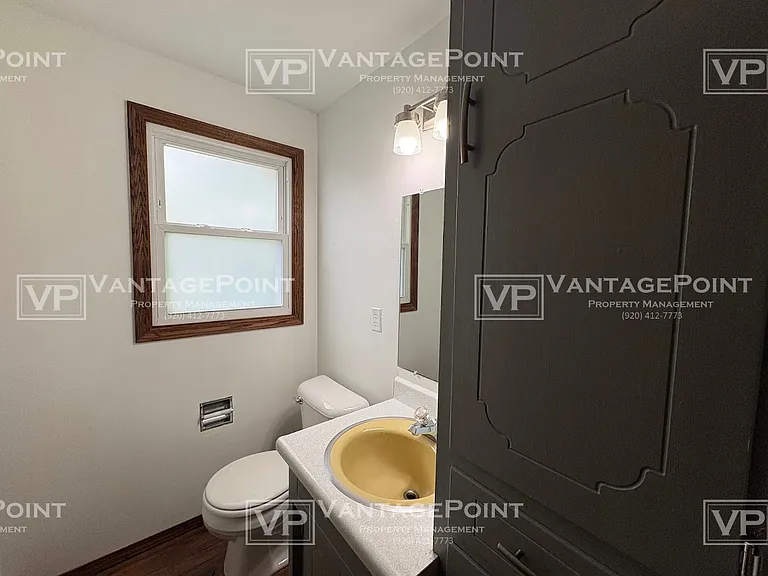 1713 Edgehill Dr — Photo 17