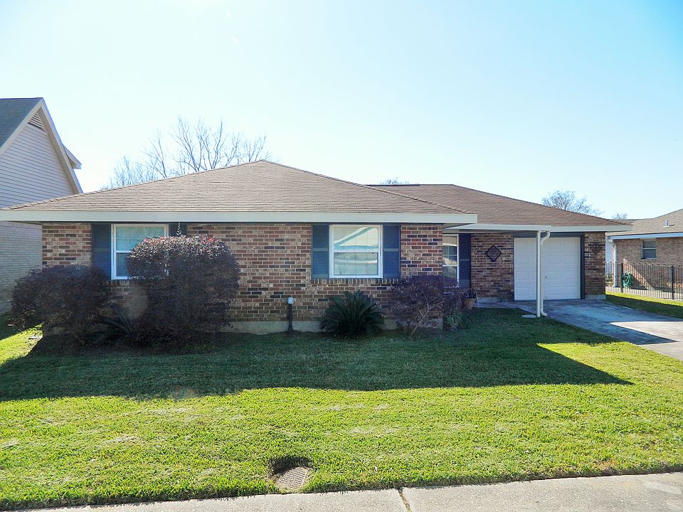 1st image of 2908 Baywood Dr