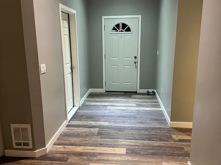 1551 Graham Dr — Photo 8