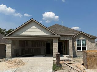 114 Laurel Oak Dr, Huntsville, TX 77320