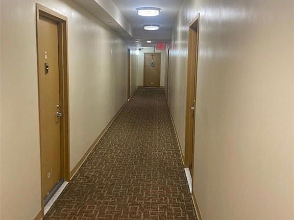 3rd image of 837 Washington Ave APT 4A