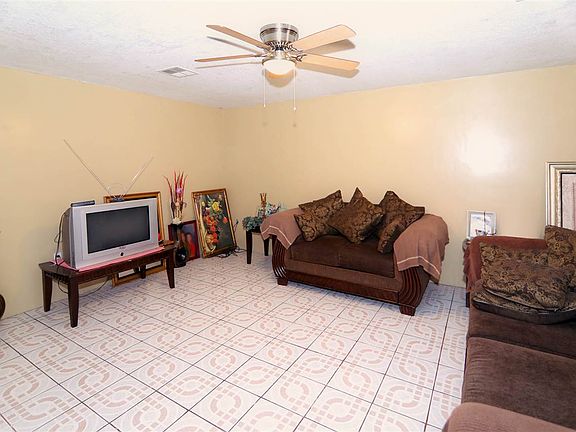 3rd image of 1567 E Bienestar Ln