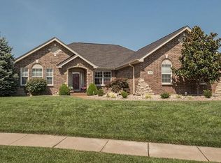 3215 Bear Tracks Dr, Wentzville, MO 63385