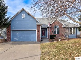 3852 N 209th St, Elkhorn, NE 68022