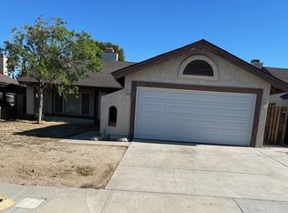 2521 Joshua Hills Dr, Palmdale, CA 93550