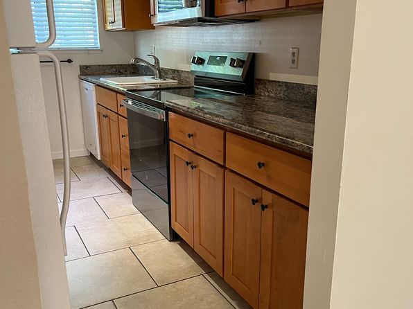 1063 Oddstad Blvd, Pacifica, CA 94044