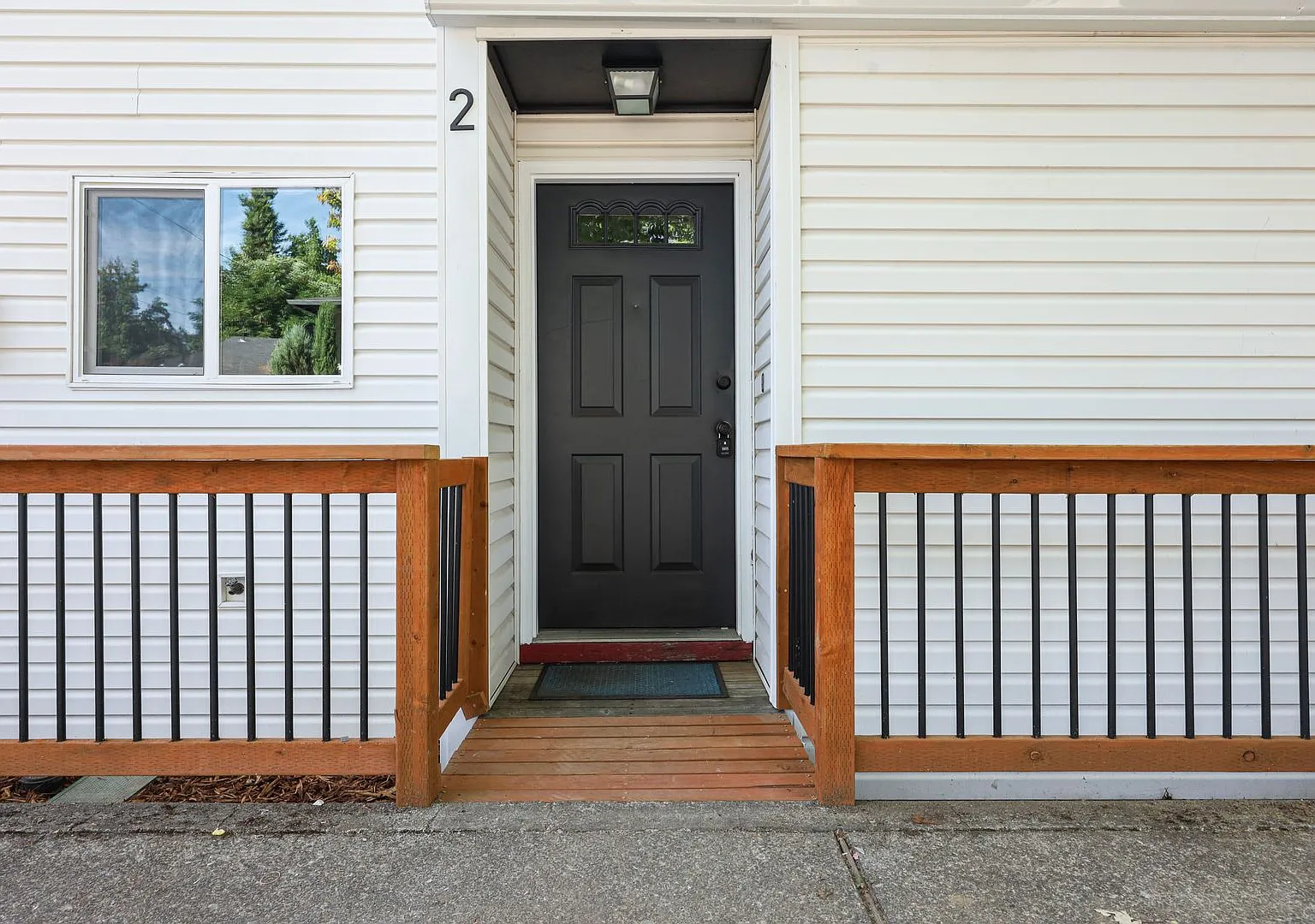 Shannon Court — Photo 1
