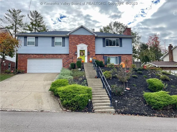 1990 Parkwood Rd, Charleston, WV 25314