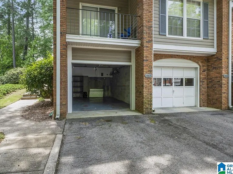 1947 Waterford Pl #1947 — Photo 36