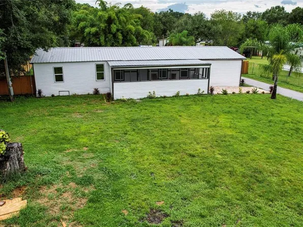 6409 Woodsman Dr, Zephyrhills, FL 33544