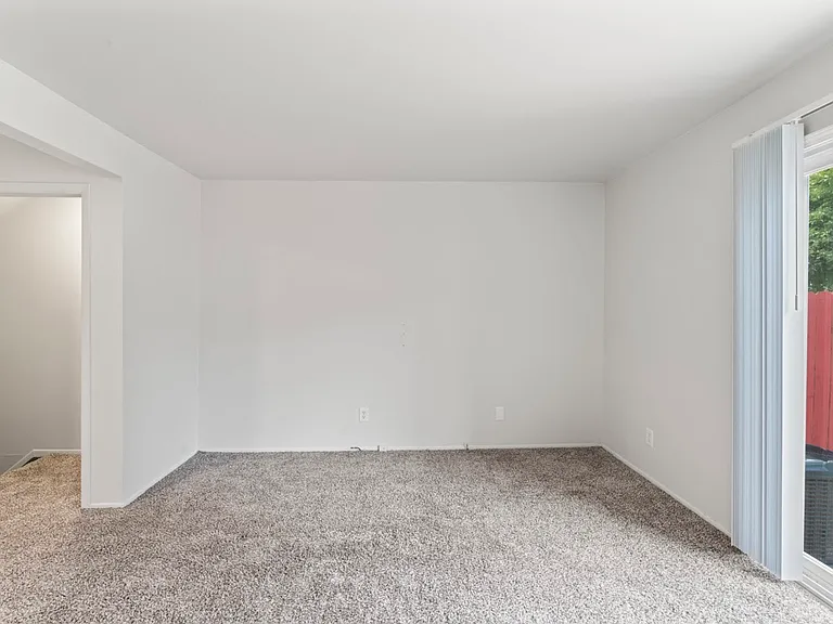 2 BR 1 ½ Ba Photos
