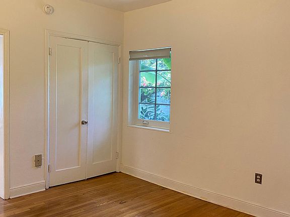 3rd image of 721 14th Pl APT 14