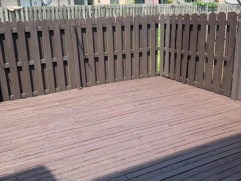 461 Dartmouth Cir — Photo 15