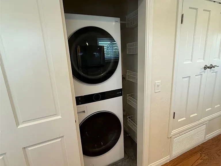 5290 E El Roble St #1/2 — Photo 9