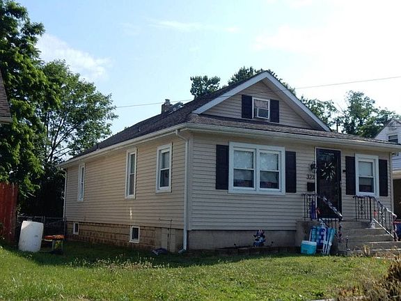 5th image of 323 Lake St