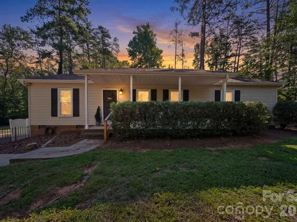 106 Brookridge Ln, Mooresville, NC 28117