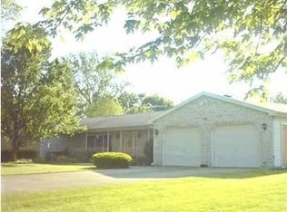 11570 N Grissom Pl, West Terre Haute, IN 47885
