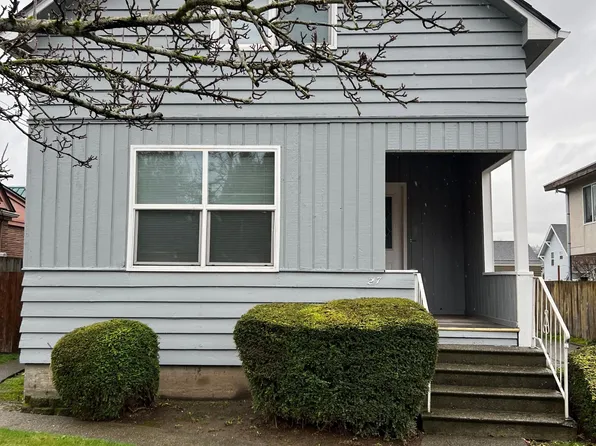 217 Park Ave N #A, Renton, WA 98057