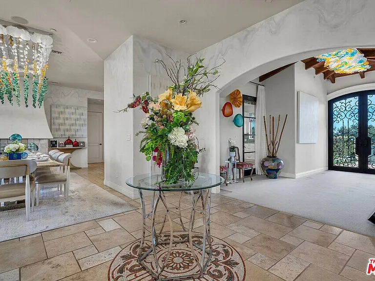 3110 Benedict Canyon Dr — Photo 5
