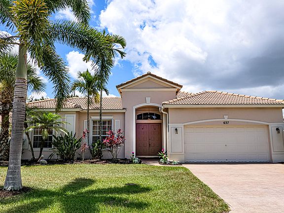 3rd image of 637 SW Long Key Court