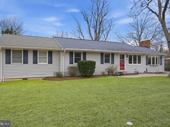 105 Bear Creek Pkwy, Edgewater, MD 21037