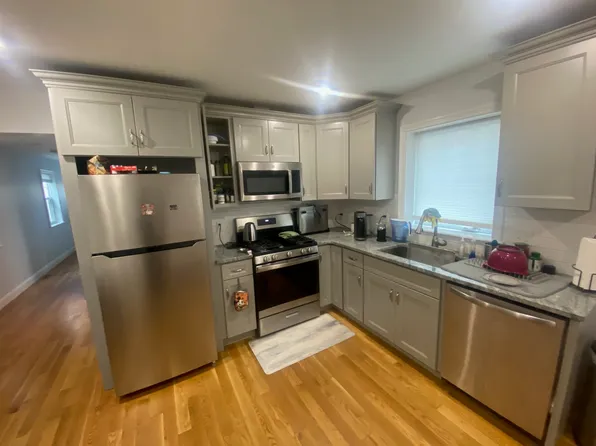 41 Horace St, Somerville, MA 02143