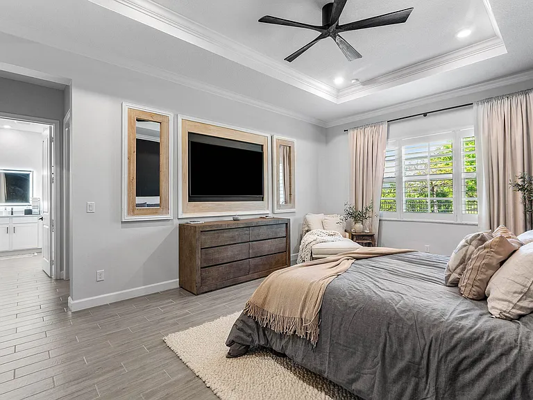 981 Castaway Ct — Photo 22