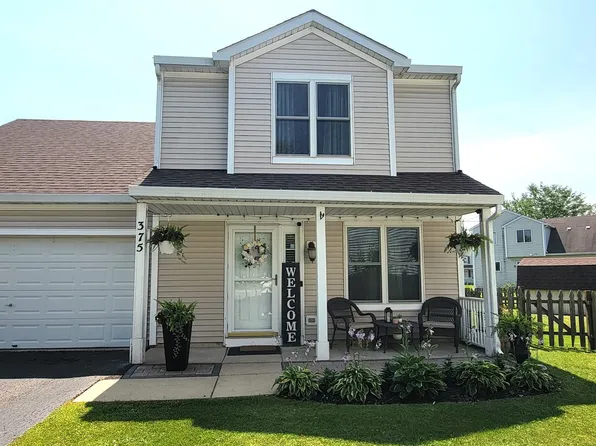 375 E Springwood Ct, Round Lake Beach, IL 60073