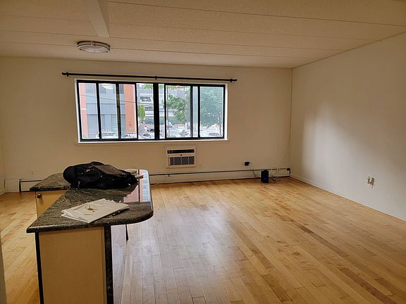 5th image of 13675 37th Ave APT 1D