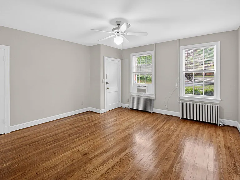 4824 Reservoir Rd NW #1 — Photo 2