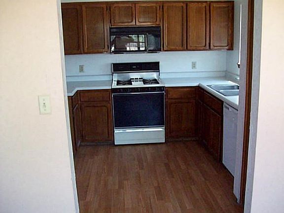 3rd image of 11432 Lake Tana Dr