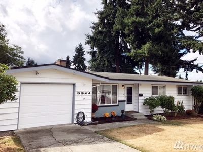 3311 NE 11th St, Renton, WA, 98056