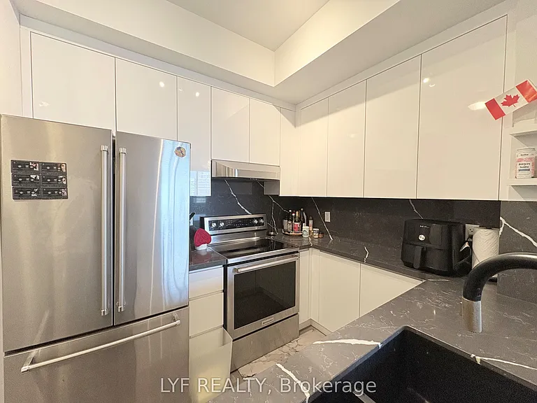 761 Bay St #3802 — Photo 16